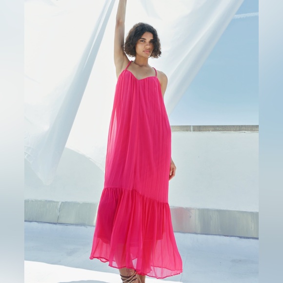 open lace back dress ZARA  T. Valentin